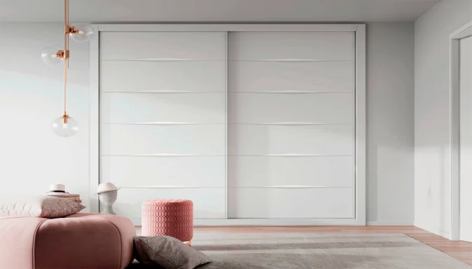 Armario lacado blanco puertas deslizantes